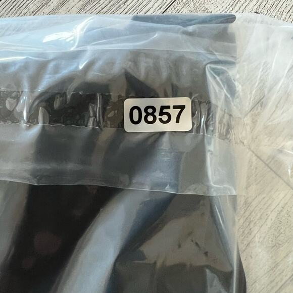 Calvin Klein Black Sleeveless Shift Dress Women’s Size 8 Stretch Slimming LBD - Picture 12 of 12